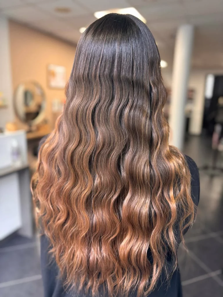 cheveux-longs-ondules-ombre